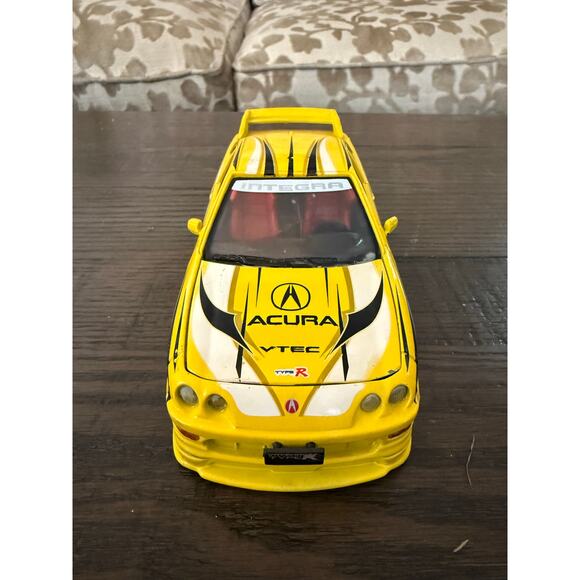 1:24 Scale Acura Integra Type R DieCast Model Motor Max “Road & Track” - Picture 1 of 8